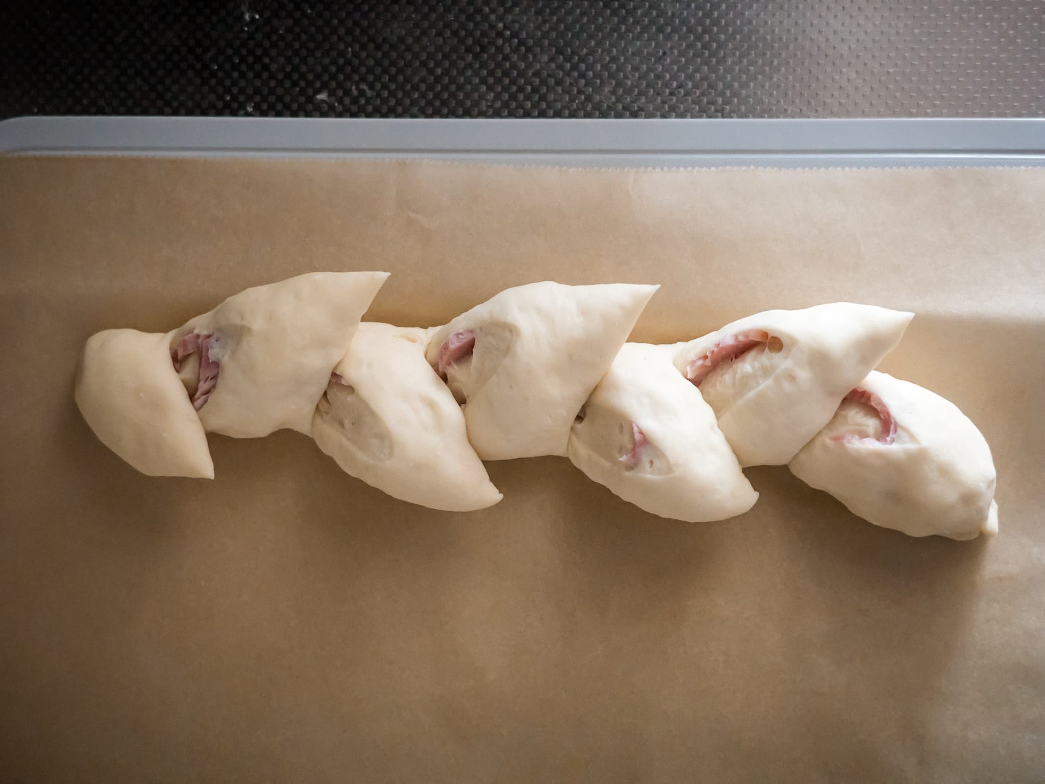 ベーコンエピ 焼く前