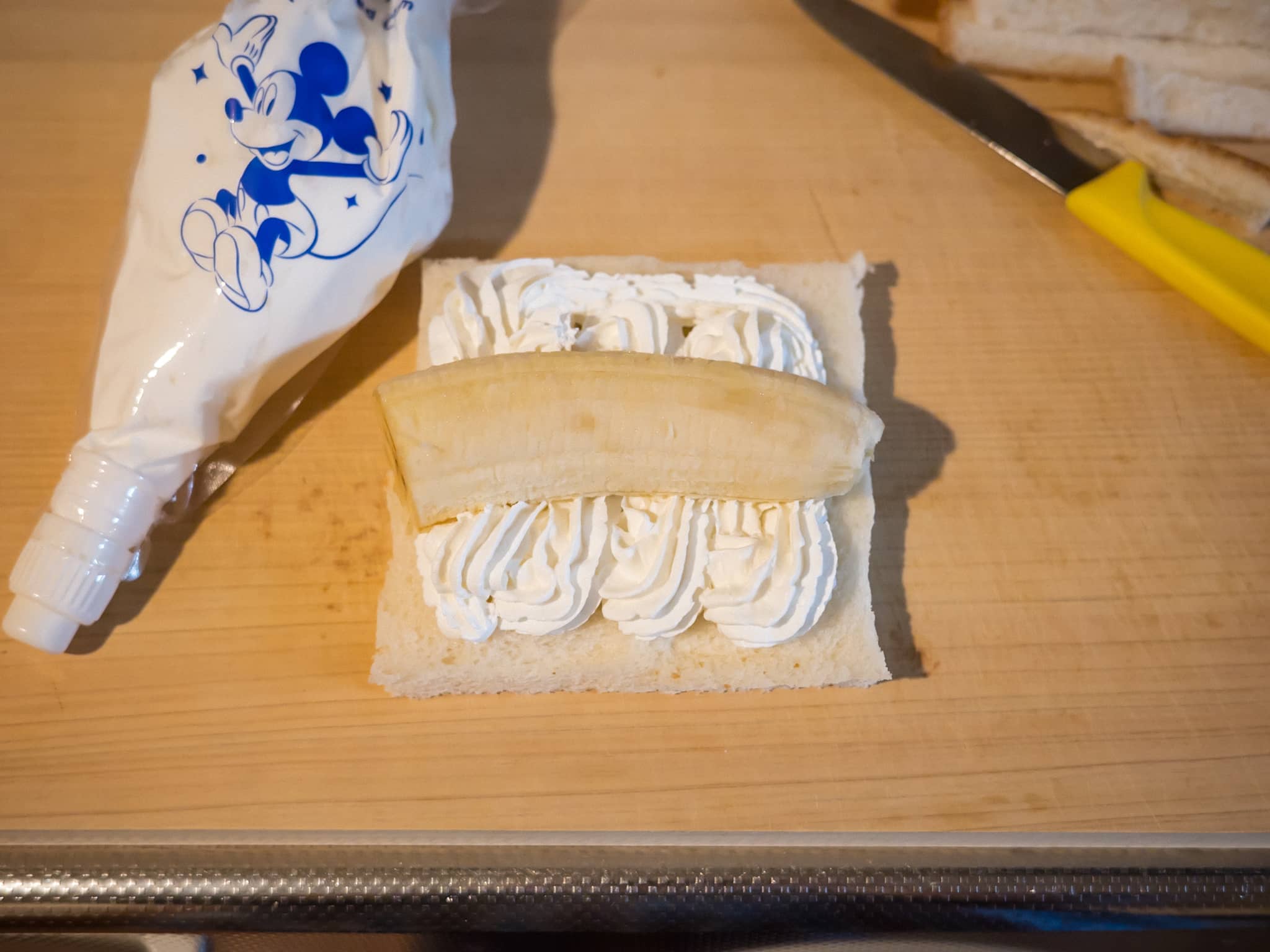 バナナ ホイップクリーム サンド